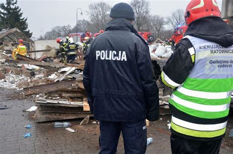 Suwałki Wielki wybuch gazu zniszczył murowany budynek 3 osoby są