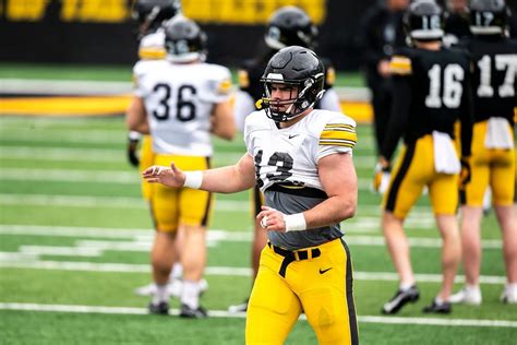 Position Primer: Breaking down Iowa's defensive line room ahead of the ...