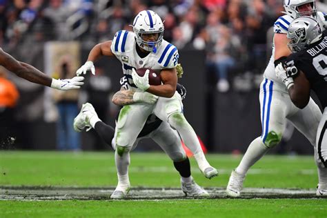 Watch Indianapolis Colts Jonathan Taylor Scores Huge Touchdown To