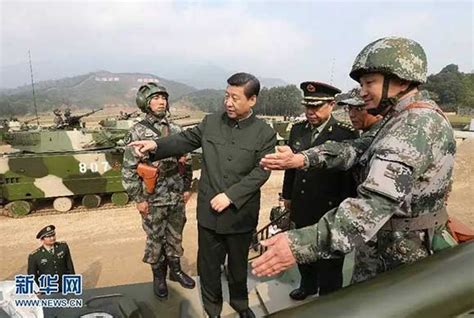 习主席和官兵在一起的感人瞬间 视频中国