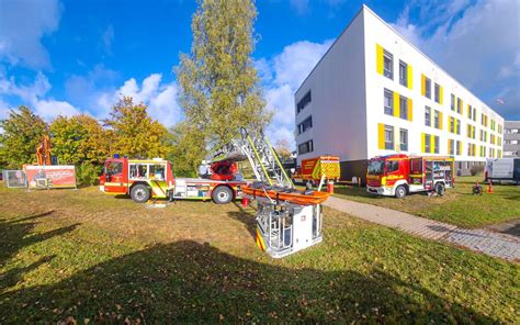 Feuerwehr präsentiert sich beim Tag der offenen Tür Freiwillige