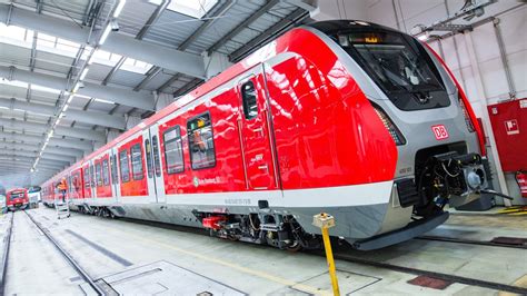 Neuer Hightech Zug In Hamburg Vorgestellt S Bahn Testet Super Z Ge