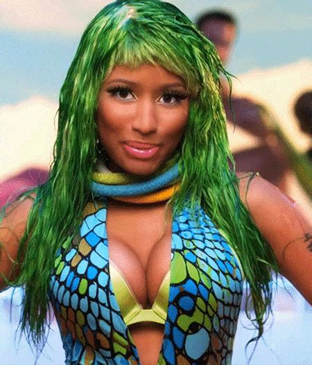 Nicki Minaj Hot  Starships