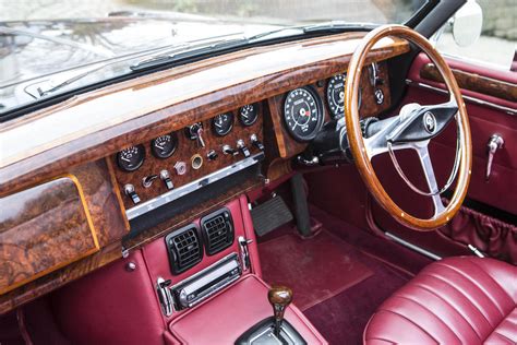 Daimler V8 250 By Vicarage Revivaler