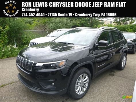 Diamond Black Crystal Pearl Jeep Cherokee Latitude X