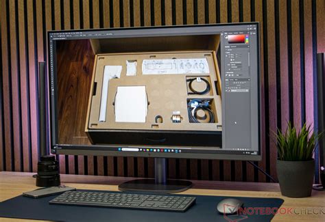 HP OmniStudio X 32 review - The perfect all-in-one AI PC for the office