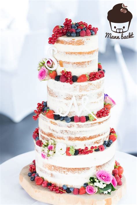 Tutorial Und Rezepte Hochzeitstorte Naked Cake Mit Beeren Tutorial Mann Backt