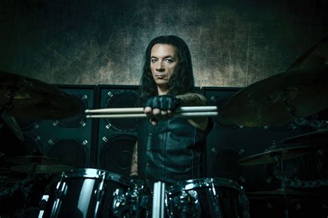 Manowar conheça Dave Chedrick o novo baterista da banda Mundo Metal