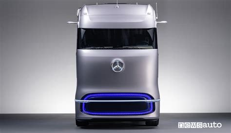 Camion A Idrogeno Liquido Il Futuro Per Mercedes Il Genh Truck