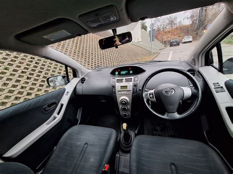 Toyota Yaris 1 3 Benzyna 2007 Wspoma Klima Elektryka 112 Tys ANGLIK