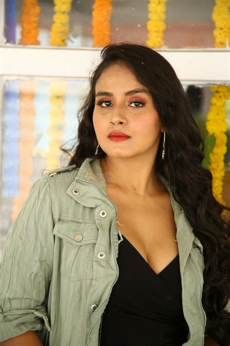 Actress Alisha Bose At Ssd Movie Opening Photos 05 184284 Kollywood