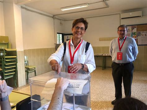 Adriana Valverde Candidata Del Psoe Anima A Los Almerienses A Votar