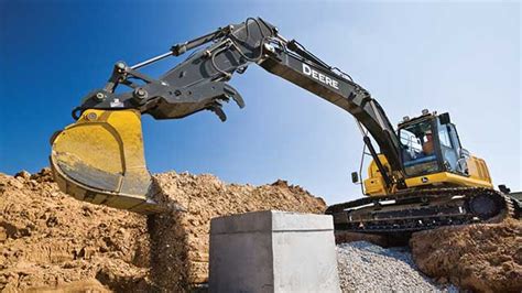 Construction Equipment | John Deere CA