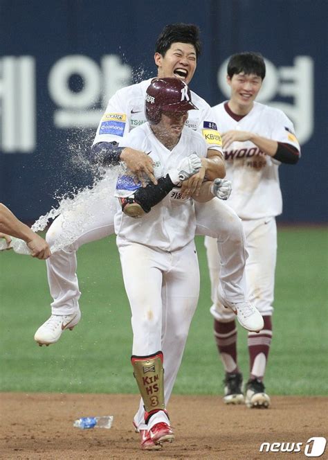 김혜성 시원한 역전 끝내기 네이트 스포츠