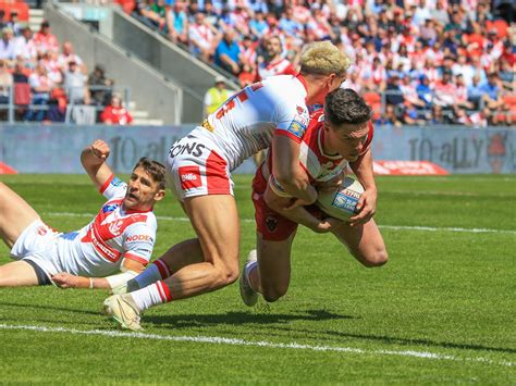 RED DEVILS IN DEPTH: ST HELENS V SALFORD - Salford Red Devils