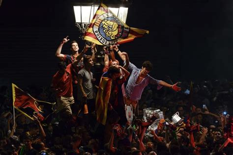 Barcellona La Festa Sulle Ramblas La Repubblica