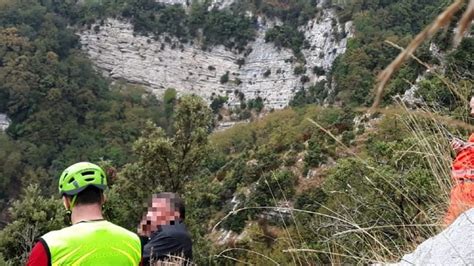 Cercatore Di Funghi Disperso Sui Monti Lattari Salvato Dal Soccorso Alpino