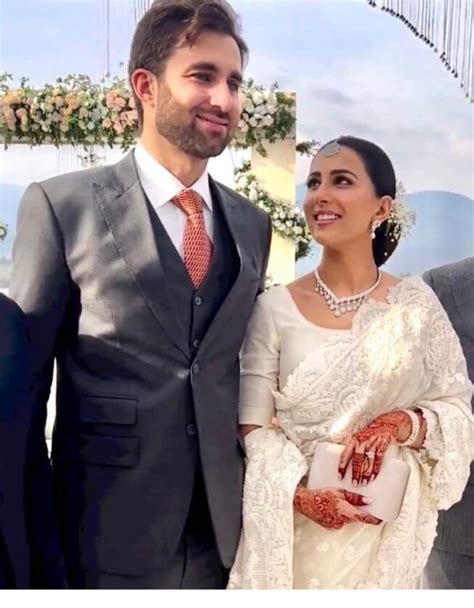 Walima Reception Goals Ushna Shah And Her Husband S Golf Video Gets