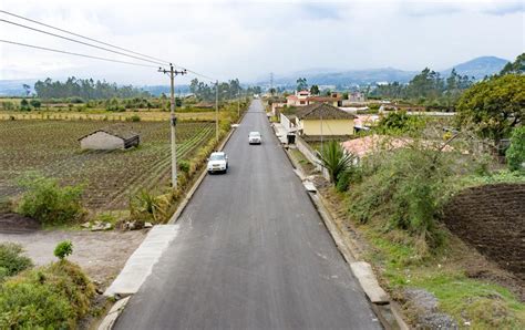 Concluyen Los Trabajos De RehabilitaciÓn De La VÍa Quiroga Cuicocha