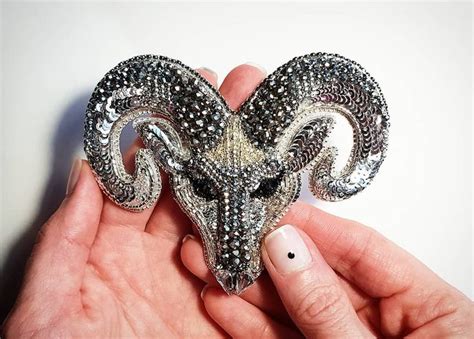 Брошь - Овен...знак-зодиака...с особенным характером...продолжение ...