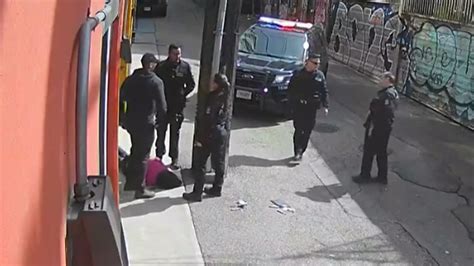 Vancouver officers laugh at injured woman