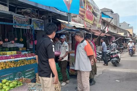 Berjualan Di Trotoar PKL Di Pasar Lama Muntok Ditertibkan Wow Babel