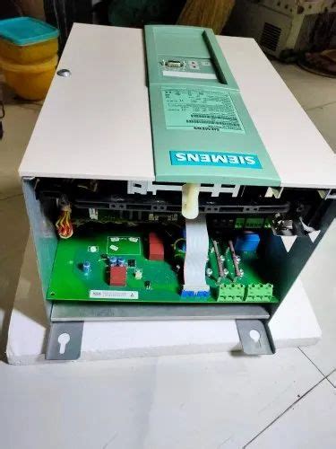 Siemens DC Drive 75kW Model Number 6RA7025 2FS22 0 At 245000 Piece