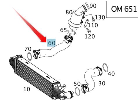 PRZEWÓD WĄŻ INTERCOOLERA MERCEDES C W204 PRAWY A204 528 66 82 za 1296