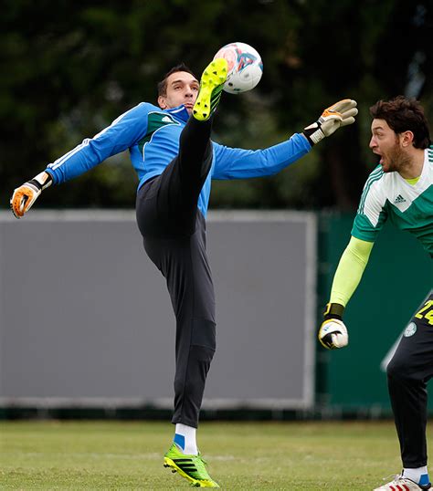 Fernando Prass Faz Treino Mas Volta Ao Palmeiras S Depois Das