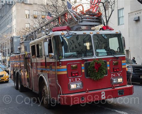 Fdny Midtown Hi Rise Ladder 2 Midtown Manhattan New York City A