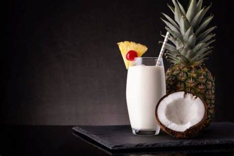 Piña Colada historia i przepis na najpopularniejszy drink z rumem