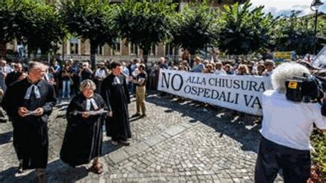 Tagli Alla Sanit Non Si Batte La Crisi La Stampa