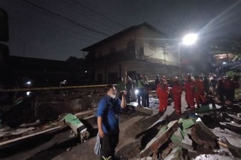 Bak Diterjang Banjir Bandang Kondisi MTs 19 Cilandak Porak Poranda