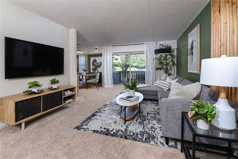 View Photos | Top of the Hill Apartments