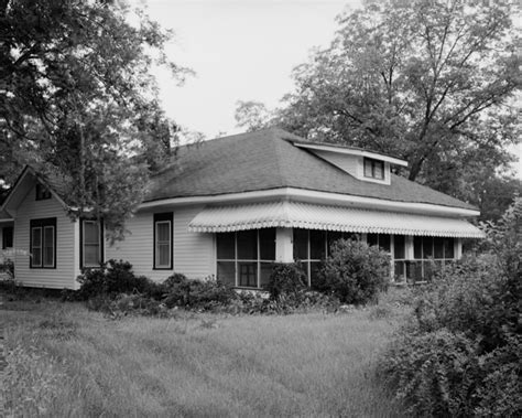 Jimmy Carters Childhood Home Remains How It Was When He Lived There