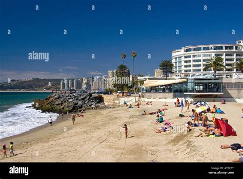 Hotel del Mar and beach scene at Vina del Mar Chile Stock Photo - Alamy