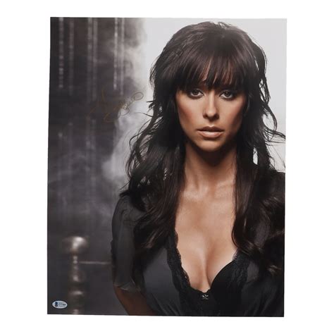 Jennifer Love Hewitt Signed Ghost Whisperer 16x20 Photo Beckett