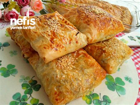 Baklavalık Yufkadan Kıymalı Börek Nefis Yemek Tarifleri 4446573