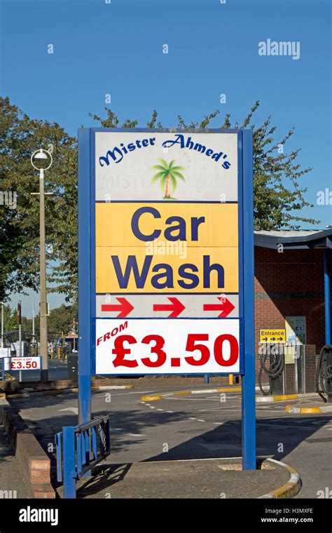 car wash sign in hounslow, middlesex, england Stock Photo - Alamy