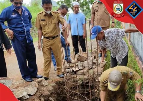 Camat Manggala Letakkan Batu Pertama Pembangunan Tugu Moncong Taring