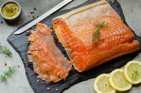 Salmón a la plancha con verduras Receta de cocina fácil y casera en