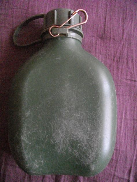 Webbingbabel Finnish Army Plastic Canteen 065 L