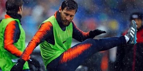 Messi Ya Estren La Nueva Indumentaria De Entrenamiento Del Fc Barcelona