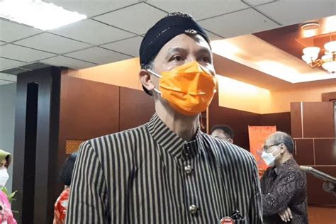 Foto Ganjar Siap Membuka Ruang Dialog Dengan Kelompok Perempuan Wadas