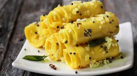 Khandvi Recipe - Popular Gujarati Snack - Dietitian Mac Singh