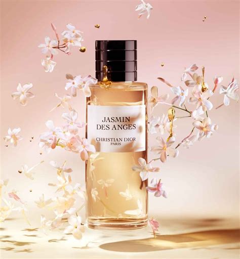 Jasmin Des Anges Fragrance A Floral Fruity Fragrance Drenched In