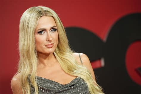 Paris Hilton Looks Unrecognizable With Jet Black Hair And Casual Sneaker Look Glamour