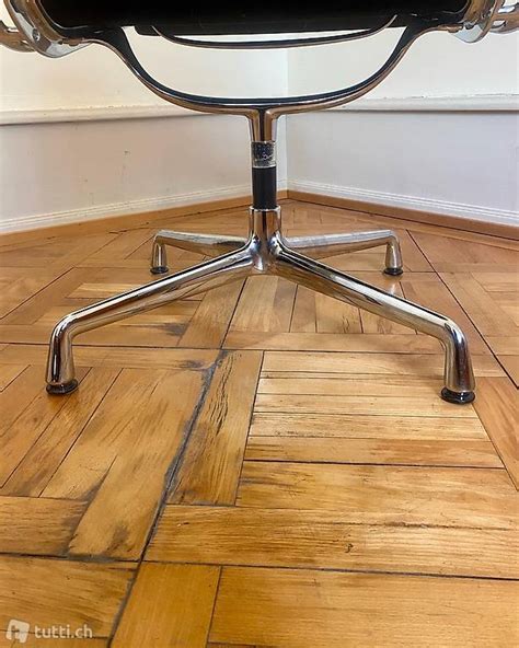 Charles Eames For Vitra Aluminium Chairs EA105 Im Kanton Basel Stadt