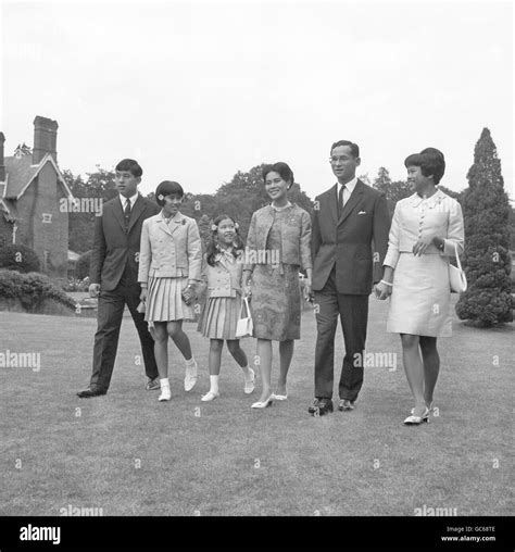 123640 2 full length holding hands royal kingbhumibol hi-res stock ...