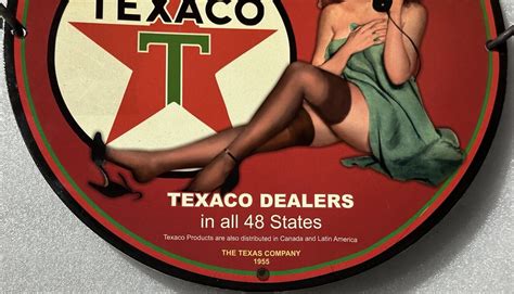 1955 RARE TEXACO DEALERS GASOLINE GARAGE GIRL PINUP PORCELAIN ENAMEL